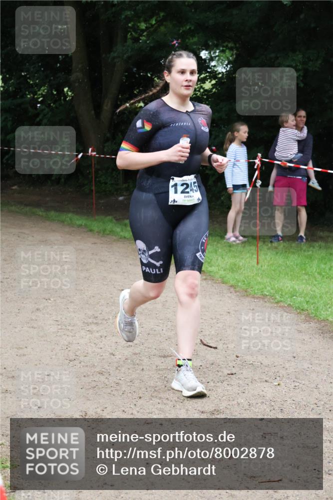 21.06.2025 - 27. Vierlanden-Triathlon Lena Gebhardt http://msf.ph/oto/8002878 15.06.2025 14:11:51 Laufen 1245, 14 meine-sportfotos.de