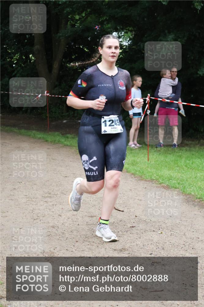 21.06.2025 - 27. Vierlanden-Triathlon Lena Gebhardt http://msf.ph/oto/8002888 15.06.2025 14:11:51 Laufen 1245, 14 meine-sportfotos.de