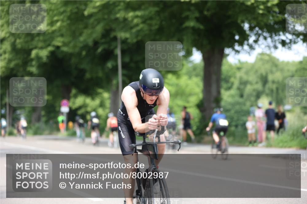 15.06.2025 - 7 Türme Triathlon Yannick Fuchs http://msf.ph/oto/8002987 15.06.2025 13:16:29 Radfahren 729, 931, 994 meine-sportfotos.de