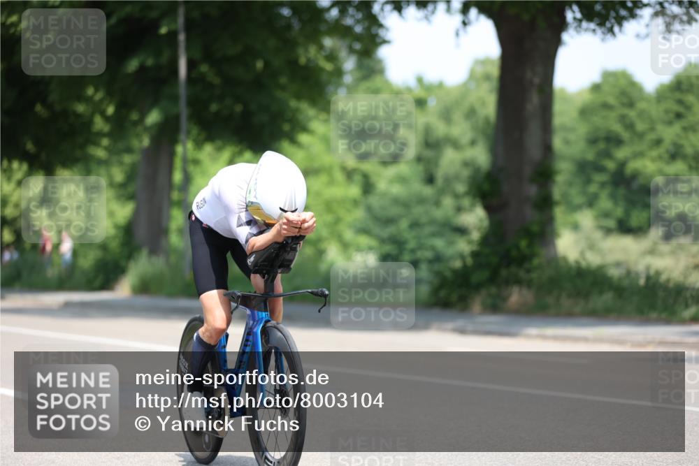 15.06.2025 - 7 Türme Triathlon Yannick Fuchs http://msf.ph/oto/8003104 15.06.2025 12:32:26 Radfahren 200, 282, 286 meine-sportfotos.de