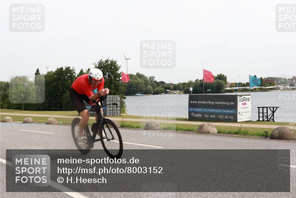 15.06.2025 - 27. Vierlanden-Triathlon H.Heesch http://msf.ph/oto/8003152 15.06.2025 10:29:04 Radfahren 104, 302, 313, 488 meine-sportfotos.de