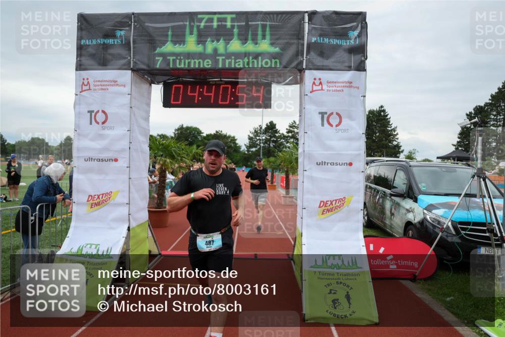 15.06.2025 - 7 Türme Triathlon Michael Strokosch http://msf.ph/oto/8003161 15.06.2025 14:40:54 Ziel 415, 487, 641 meine-sportfotos.de