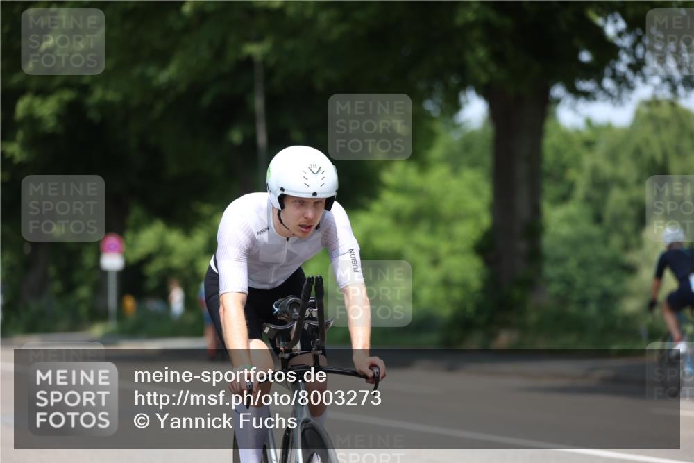 15.06.2025 - 7 Türme Triathlon Yannick Fuchs http://msf.ph/oto/8003273 15.06.2025 12:33:05 Radfahren 334 meine-sportfotos.de