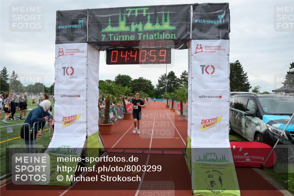 15.06.2025 - 7 Türme Triathlon Michael Strokosch http://msf.ph/oto/8003299 15.06.2025 14:40:59 Ziel 415, 487, 596 meine-sportfotos.de