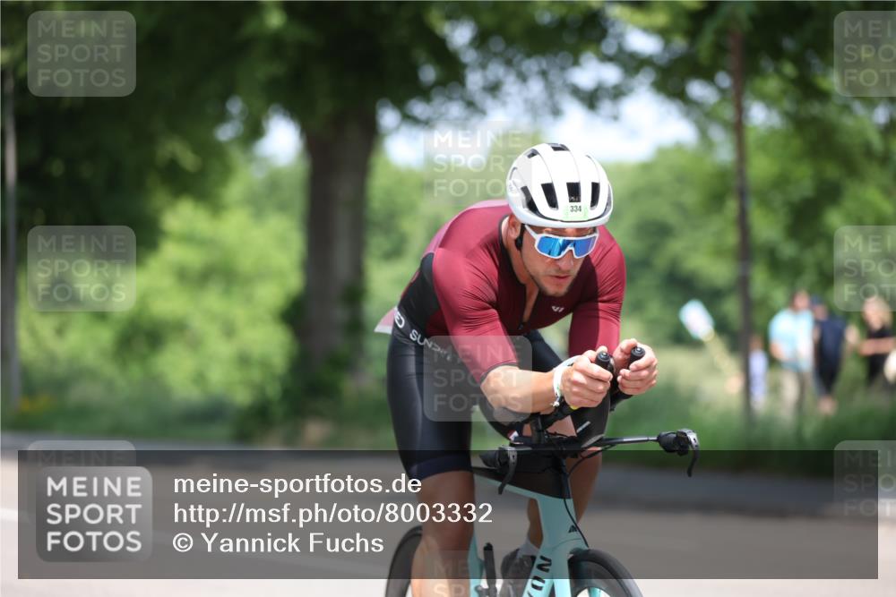 15.06.2025 - 7 Türme Triathlon Yannick Fuchs http://msf.ph/oto/8003332 15.06.2025 12:33:10 Radfahren 334, 544 meine-sportfotos.de