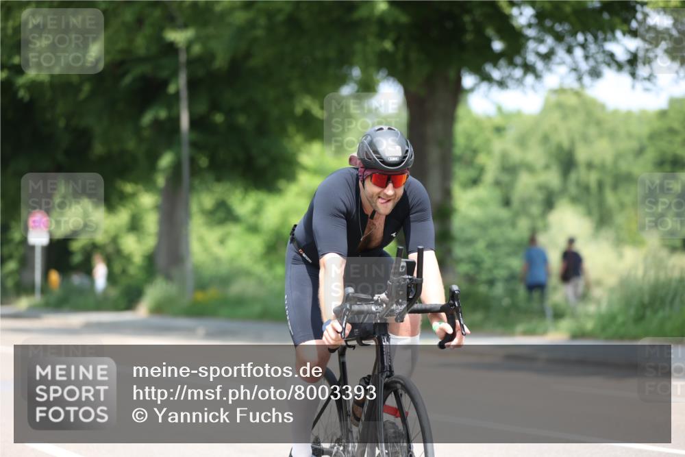 15.06.2025 - 7 Türme Triathlon Yannick Fuchs http://msf.ph/oto/8003393 15.06.2025 12:33:12 Radfahren 334, 544 meine-sportfotos.de
