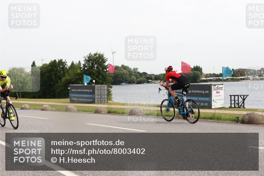 15.06.2025 - 27. Vierlanden-Triathlon H.Heesch http://msf.ph/oto/8003402 15.06.2025 10:29:37 Radfahren 99, 262 meine-sportfotos.de