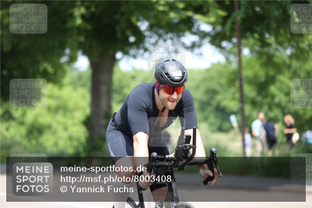 15.06.2025 - 7 Türme Triathlon Yannick Fuchs http://msf.ph/oto/8003408 15.06.2025 12:33:13 Radfahren 334, 544 meine-sportfotos.de