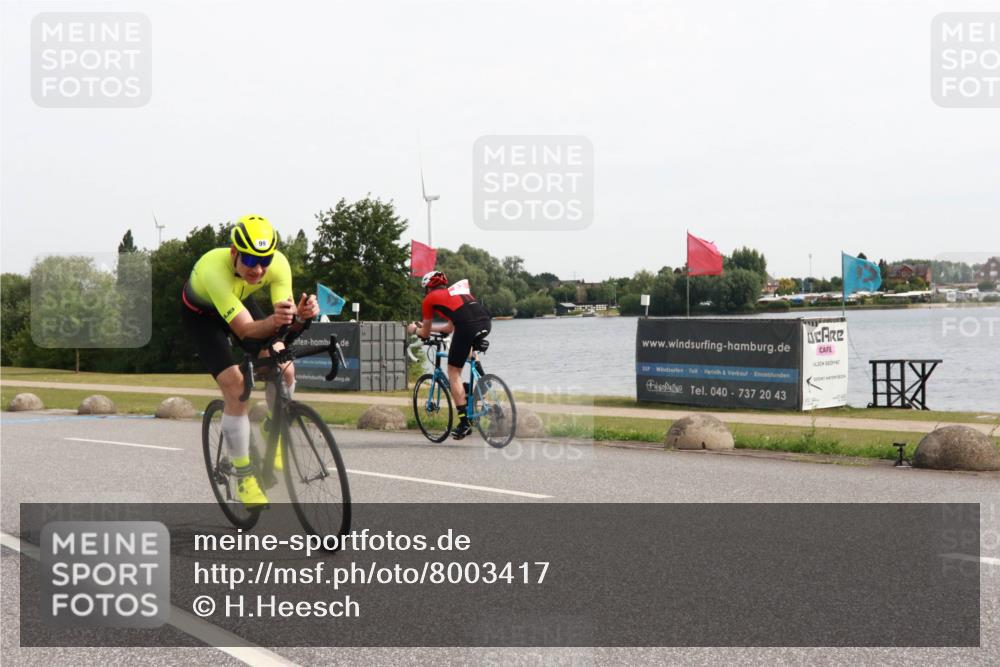 15.06.2025 - 27. Vierlanden-Triathlon H.Heesch http://msf.ph/oto/8003417 15.06.2025 10:29:37 Radfahren 99, 262 meine-sportfotos.de