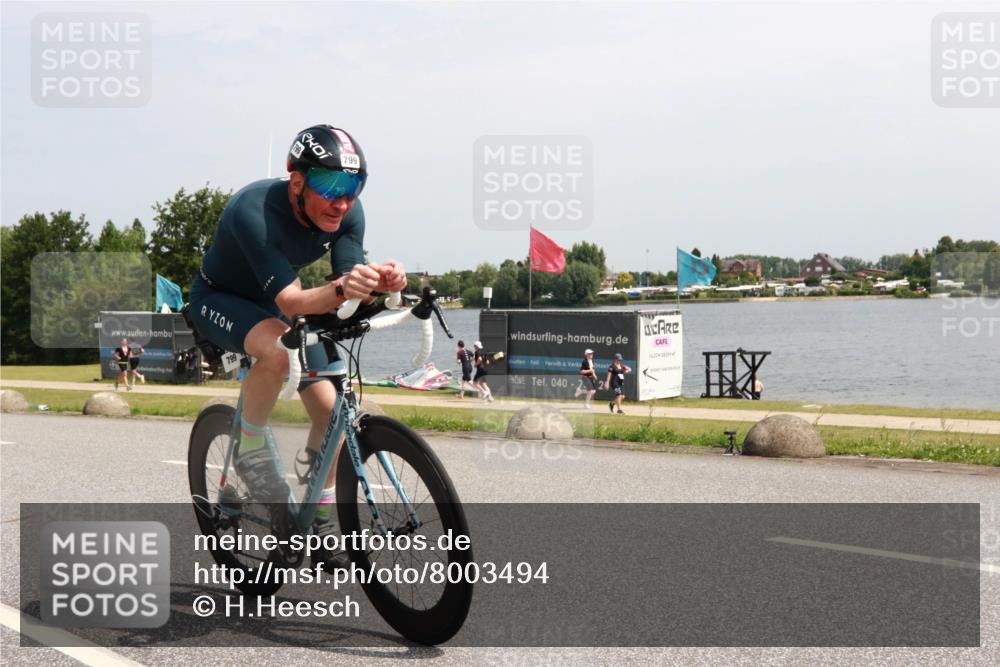 21.06.2025 - 27. Vierlanden-Triathlon H.Heesch http://msf.ph/oto/8003494 15.06.2025 11:49:03 Radfahren 799, 836, 846, 968 meine-sportfotos.de