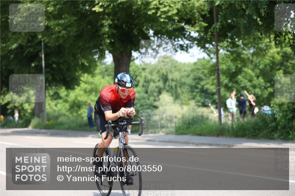 15.06.2025 - 7 Türme Triathlon Yannick Fuchs http://msf.ph/oto/8003550 15.06.2025 12:33:36 Radfahren  meine-sportfotos.de