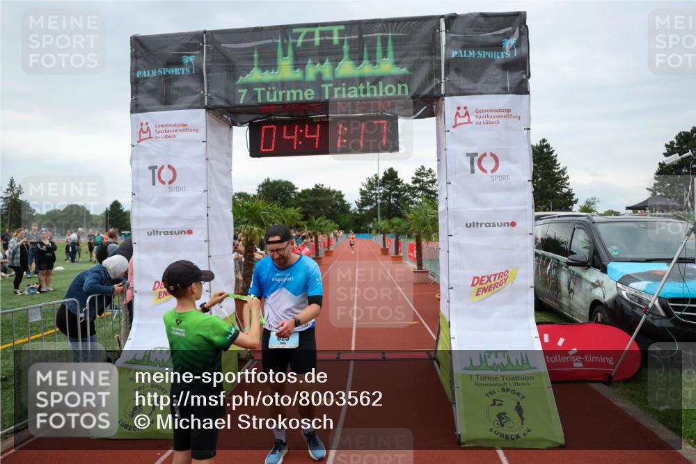 15.06.2025 - 7 Türme Triathlon Michael Strokosch http://msf.ph/oto/8003562 15.06.2025 14:41:17 Ziel 625 meine-sportfotos.de