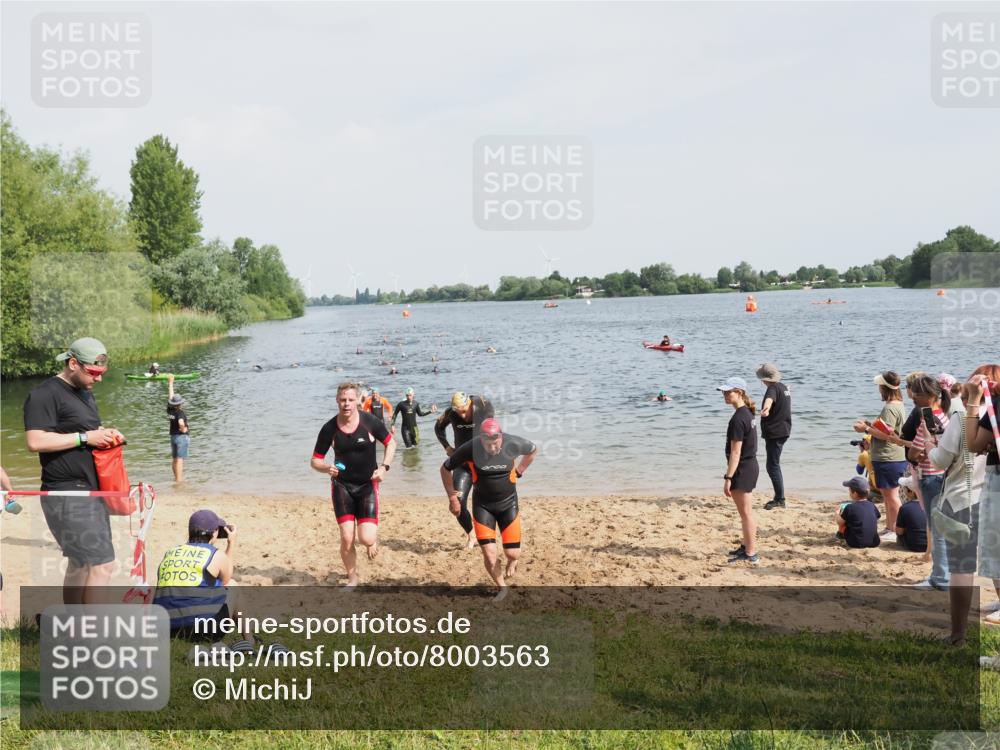 21.06.2025 - 27. Vierlanden-Triathlon MichiJ http://msf.ph/oto/8003563 15.06.2026 10:05:57 Schwimmen 362, 372, 410, 435, 458 meine-sportfotos.de