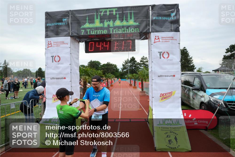 15.06.2025 - 7 Türme Triathlon Michael Strokosch http://msf.ph/oto/8003566 15.06.2025 14:41:17 Ziel 625 meine-sportfotos.de