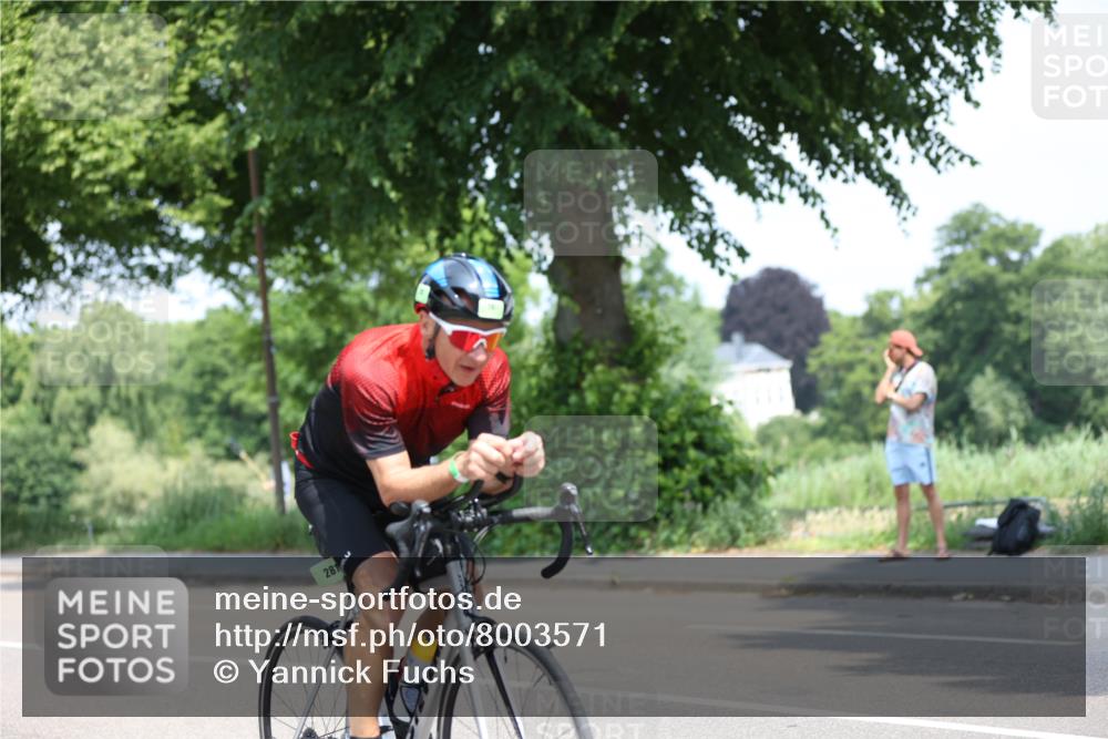 15.06.2025 - 7 Türme Triathlon Yannick Fuchs http://msf.ph/oto/8003571 15.06.2025 12:33:36 Radfahren  meine-sportfotos.de