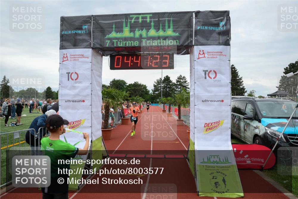 15.06.2025 - 7 Türme Triathlon Michael Strokosch http://msf.ph/oto/8003577 15.06.2025 14:41:23 Ziel 520, 625 meine-sportfotos.de