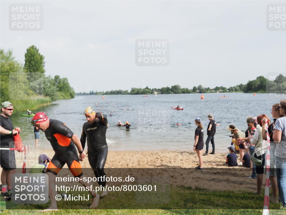 21.06.2025 - 27. Vierlanden-Triathlon MichiJ http://msf.ph/oto/8003601 15.06.2026 10:05:59 Schwimmen 362, 372, 410, 435, 458 meine-sportfotos.de