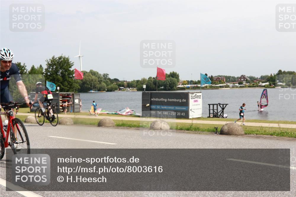 21.06.2025 - 27. Vierlanden-Triathlon H.Heesch http://msf.ph/oto/8003616 15.06.2025 11:50:04 Radfahren 714, 738, 786, 832 meine-sportfotos.de