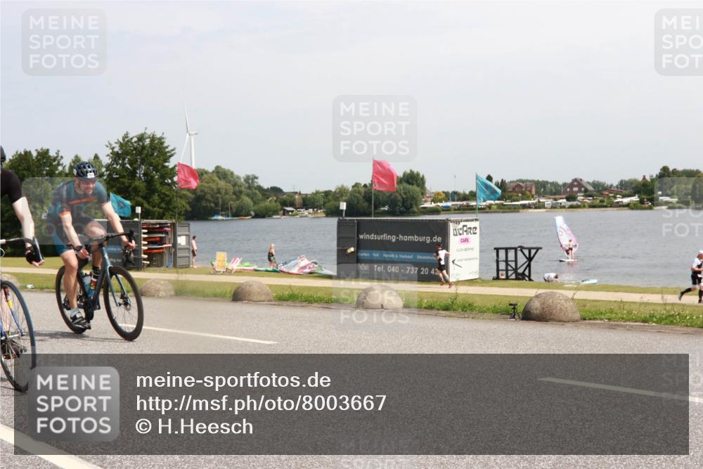 21.06.2025 - 27. Vierlanden-Triathlon H.Heesch http://msf.ph/oto/8003667 15.06.2025 11:50:19 Radfahren 670, 729, 731, 766, 783 meine-sportfotos.de