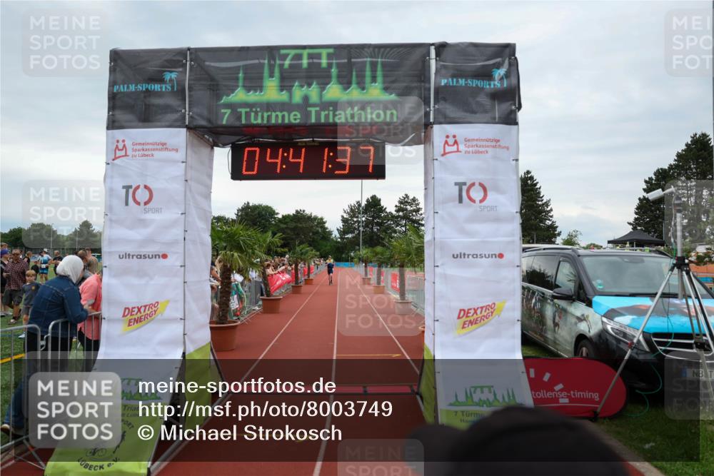 15.06.2025 - 7 Türme Triathlon Michael Strokosch http://msf.ph/oto/8003749 15.06.2025 14:41:37 Ziel 1118 meine-sportfotos.de