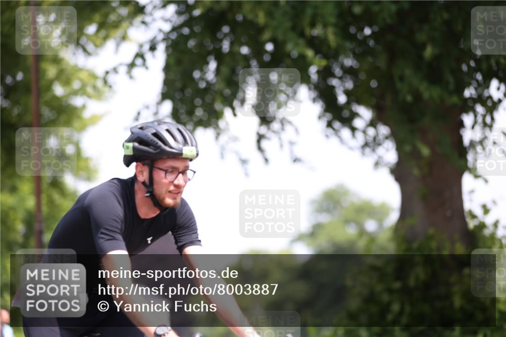 15.06.2025 - 7 Türme Triathlon Yannick Fuchs http://msf.ph/oto/8003887 15.06.2025 12:34:38 Radfahren 258, 334, 464 meine-sportfotos.de