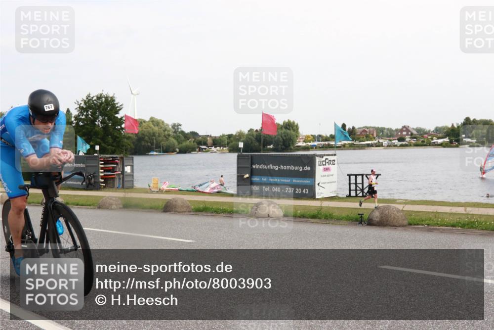 21.06.2025 - 27. Vierlanden-Triathlon H.Heesch http://msf.ph/oto/8003903 15.06.2025 11:52:21 Radfahren 720, 767, 803, 805, 871 meine-sportfotos.de