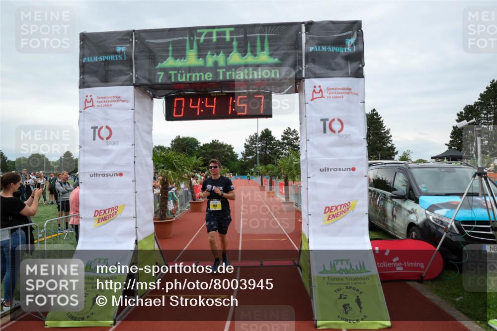 15.06.2025 - 7 Türme Triathlon Michael Strokosch http://msf.ph/oto/8003945 15.06.2025 14:41:57 Ziel 961 meine-sportfotos.de