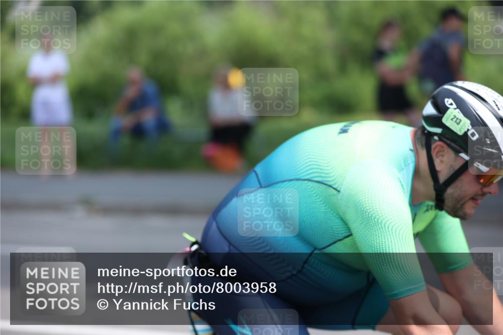 15.06.2025 - 7 Türme Triathlon Yannick Fuchs http://msf.ph/oto/8003958 15.06.2025 12:34:52 Radfahren 213, 338, 383 meine-sportfotos.de