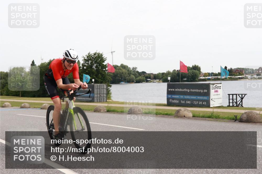 15.06.2025 - 27. Vierlanden-Triathlon H.Heesch http://msf.ph/oto/8004003 15.06.2025 10:31:34 Radfahren 191, 231 meine-sportfotos.de