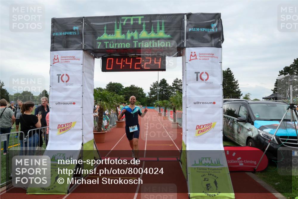 15.06.2025 - 7 Türme Triathlon Michael Strokosch http://msf.ph/oto/8004024 15.06.2025 14:42:24 Ziel 589 meine-sportfotos.de