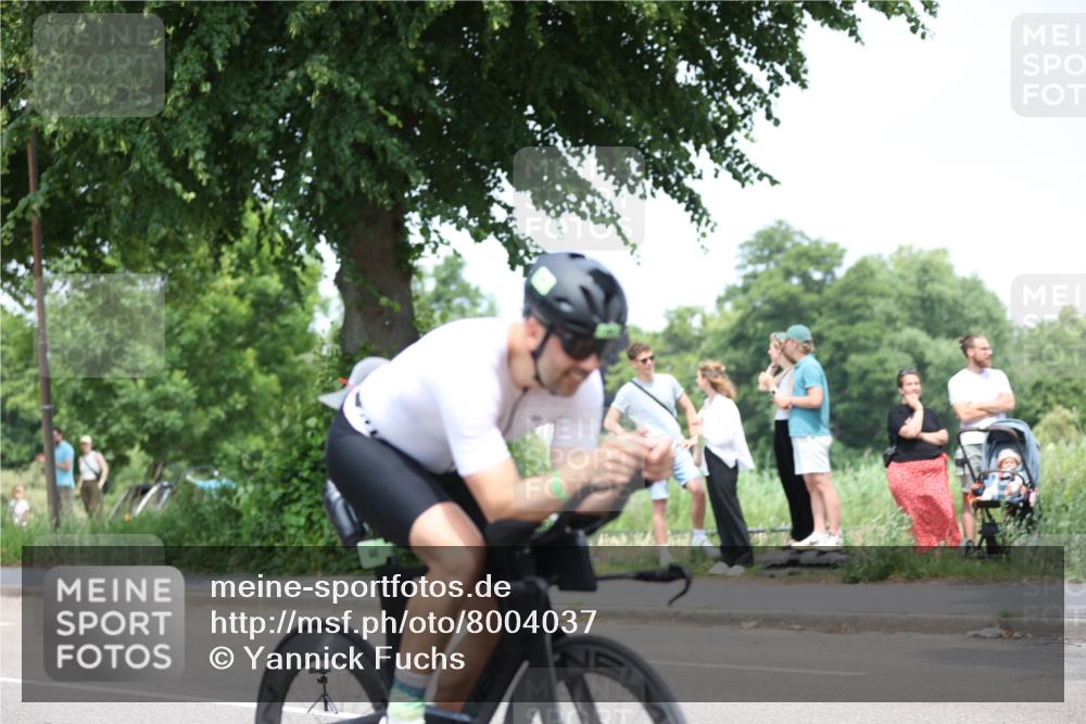 15.06.2025 - 7 Türme Triathlon Yannick Fuchs http://msf.ph/oto/8004037 15.06.2025 13:17:12 Radfahren 397, 445, 541, 566, 756, 893, 1039, 1062 meine-sportfotos.de