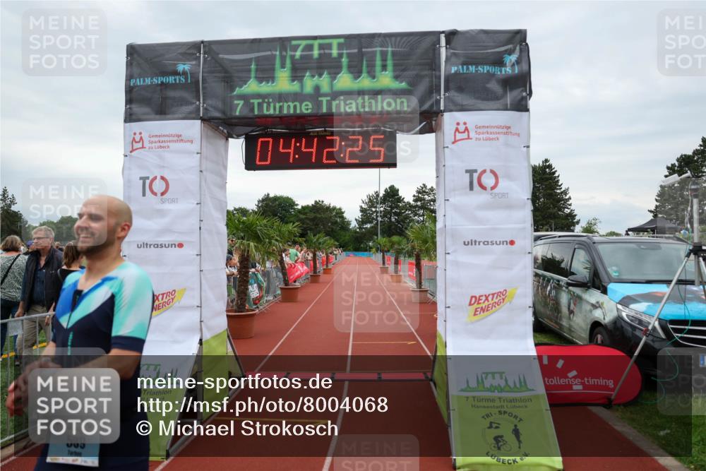 15.06.2025 - 7 Türme Triathlon Michael Strokosch http://msf.ph/oto/8004068 15.06.2025 14:42:25 Ziel 589 meine-sportfotos.de