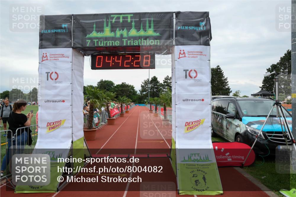 15.06.2025 - 7 Türme Triathlon Michael Strokosch http://msf.ph/oto/8004082 15.06.2025 14:42:28 Ziel 589 meine-sportfotos.de