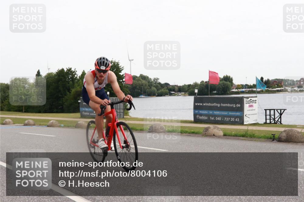 15.06.2025 - 27. Vierlanden-Triathlon H.Heesch http://msf.ph/oto/8004106 15.06.2025 10:32:18 Radfahren 311, 478 meine-sportfotos.de