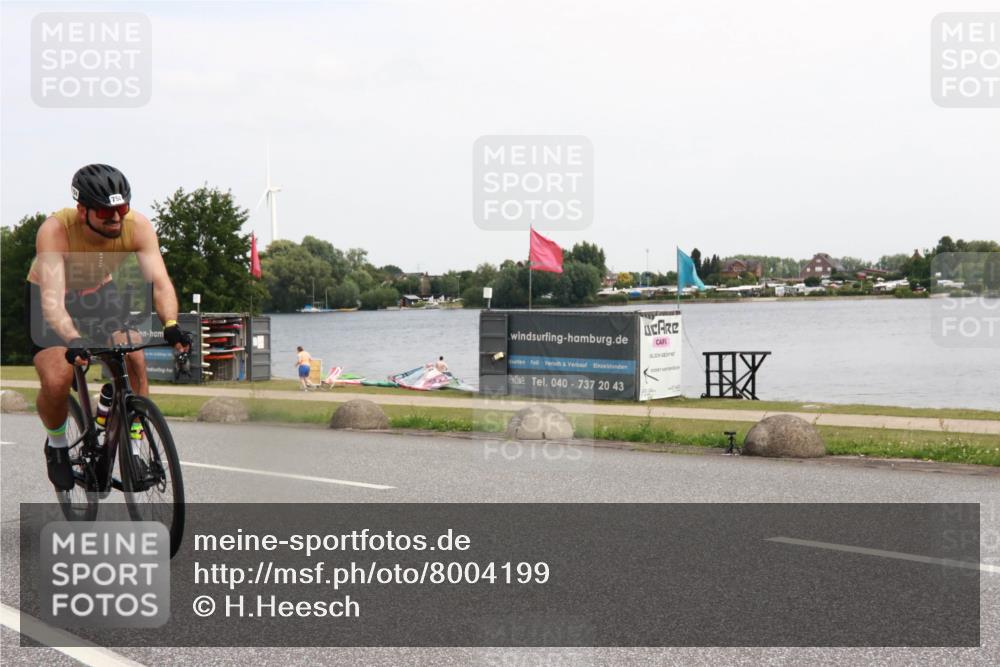 21.06.2025 - 27. Vierlanden-Triathlon H.Heesch http://msf.ph/oto/8004199 15.06.2025 11:54:02 Radfahren 754, 966 meine-sportfotos.de