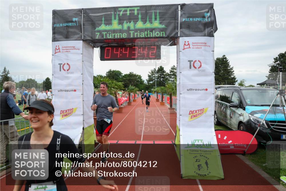 15.06.2025 - 7 Türme Triathlon Michael Strokosch http://msf.ph/oto/8004212 15.06.2025 14:43:42 Ziel 333, 486, 534 meine-sportfotos.de