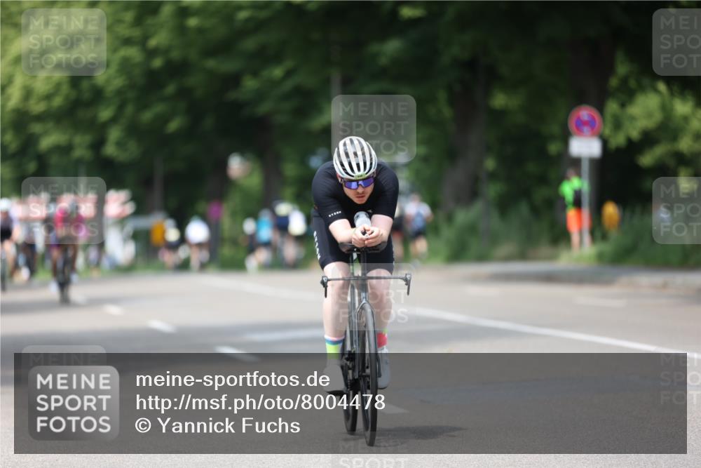 15.06.2025 - 7 Türme Triathlon Yannick Fuchs http://msf.ph/oto/8004478 15.06.2025 13:17:29 Radfahren 489, 543, 648, 894, 909 meine-sportfotos.de