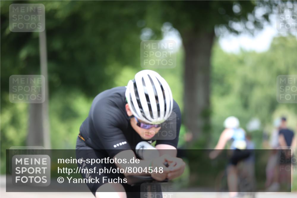 15.06.2025 - 7 Türme Triathlon Yannick Fuchs http://msf.ph/oto/8004548 15.06.2025 13:17:30 Radfahren 489, 543, 590, 648, 894, 909 meine-sportfotos.de