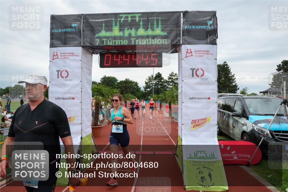 15.06.2025 - 7 Türme Triathlon Michael Strokosch http://msf.ph/oto/8004680 15.06.2025 14:44:45 Ziel 454, 525, 581, 617 meine-sportfotos.de