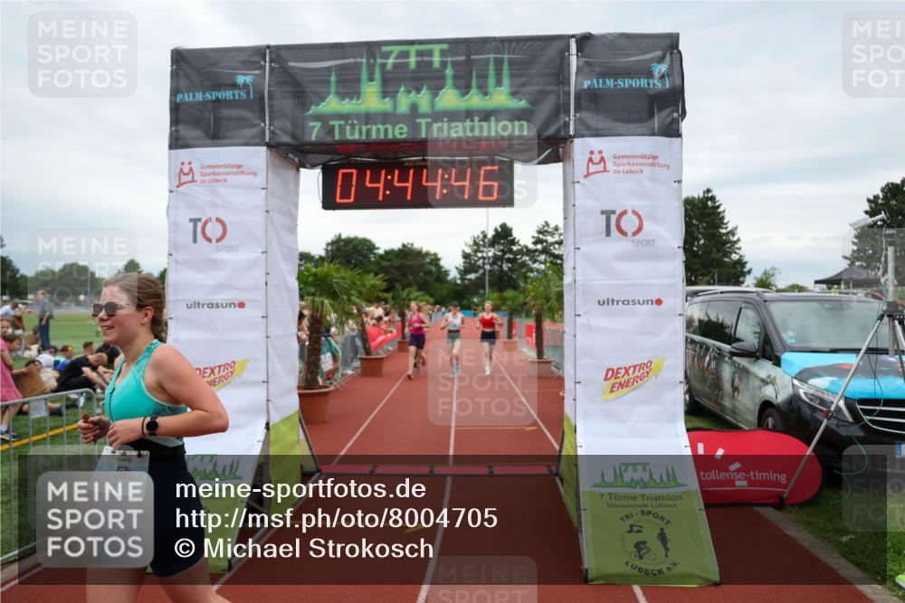 15.06.2025 - 7 Türme Triathlon Michael Strokosch http://msf.ph/oto/8004705 15.06.2025 14:44:46 Ziel 454, 525, 581, 617 meine-sportfotos.de