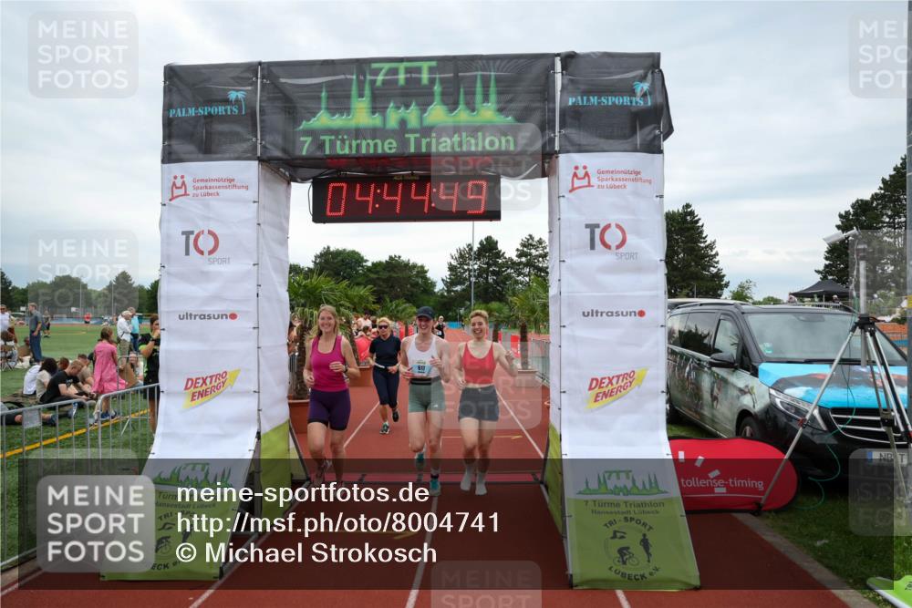 15.06.2025 - 7 Türme Triathlon Michael Strokosch http://msf.ph/oto/8004741 15.06.2025 14:44:48 Ziel 454, 525, 581, 617 meine-sportfotos.de