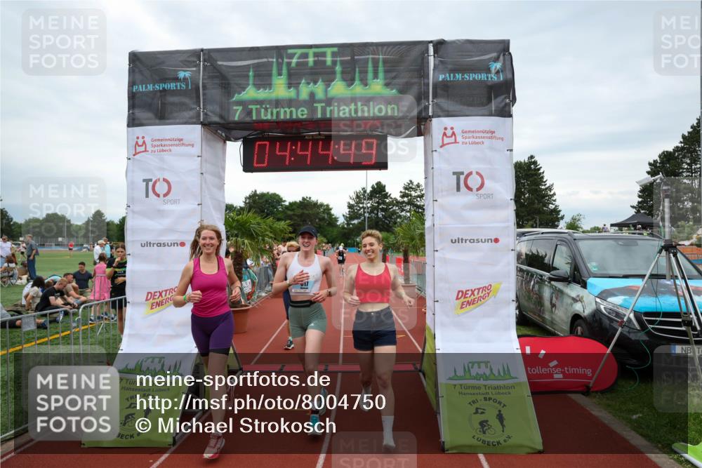 15.06.2025 - 7 Türme Triathlon Michael Strokosch http://msf.ph/oto/8004750 15.06.2025 14:44:49 Ziel 454, 525, 581, 617 meine-sportfotos.de
