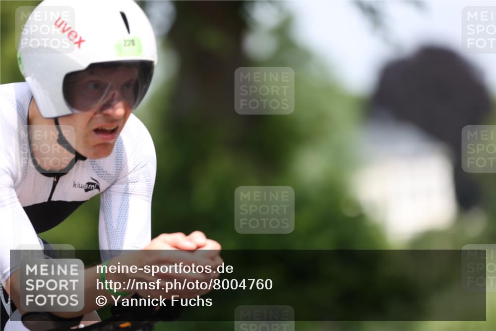 15.06.2025 - 7 Türme Triathlon Yannick Fuchs http://msf.ph/oto/8004760 15.06.2025 12:36:14 Radfahren 220, 667 meine-sportfotos.de