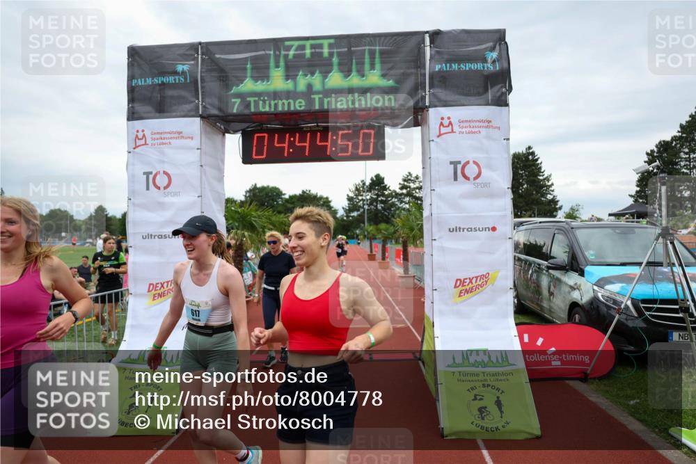 15.06.2025 - 7 Türme Triathlon Michael Strokosch http://msf.ph/oto/8004778 15.06.2025 14:44:50 Ziel 433, 454, 525, 529, 581, 617 meine-sportfotos.de