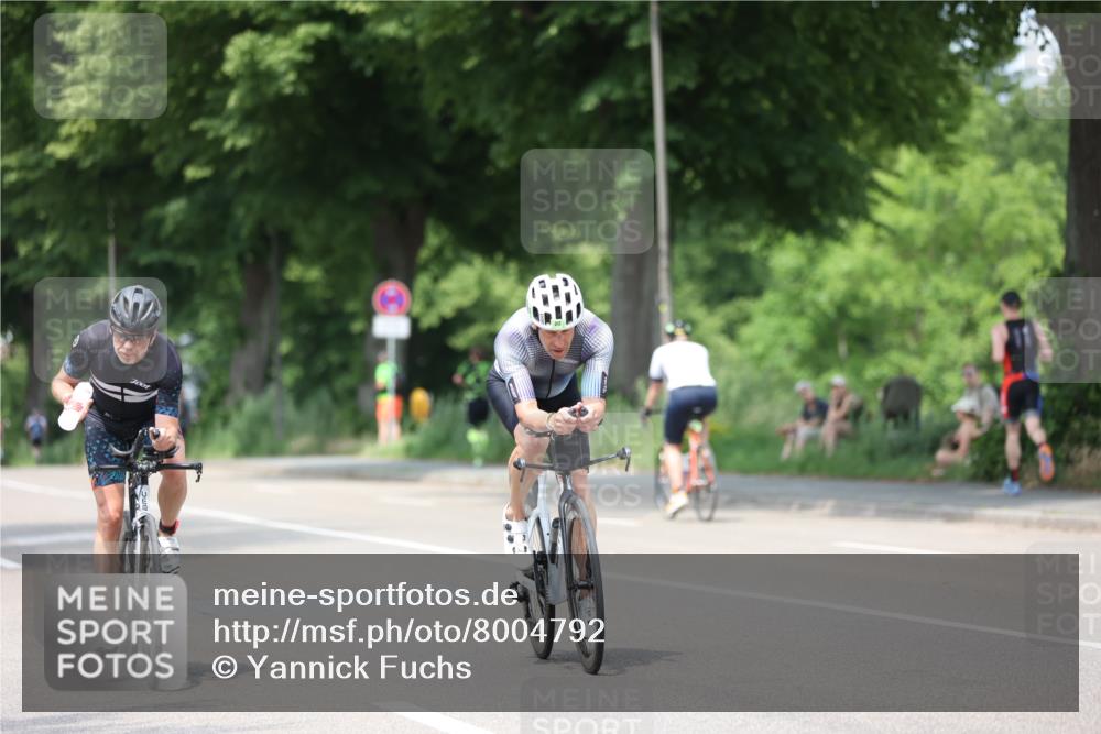 15.06.2025 - 7 Türme Triathlon Yannick Fuchs http://msf.ph/oto/8004792 15.06.2025 13:17:39 Radfahren 543, 574, 590, 666, 764, 800, 850 meine-sportfotos.de