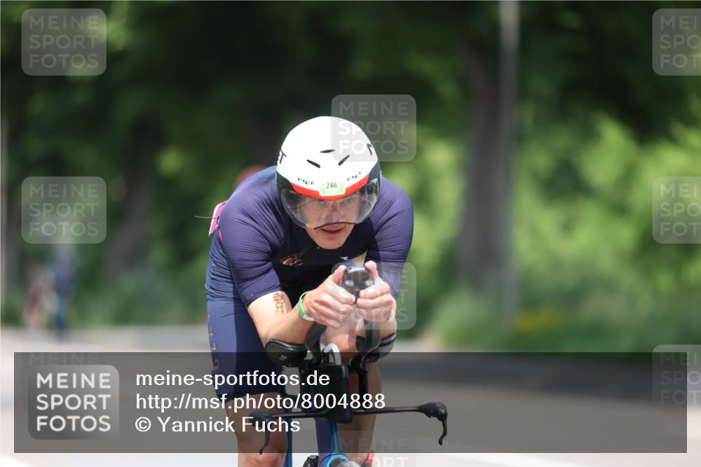 15.06.2025 - 7 Türme Triathlon Yannick Fuchs http://msf.ph/oto/8004888 15.06.2025 12:36:20 Radfahren 618, 667 meine-sportfotos.de