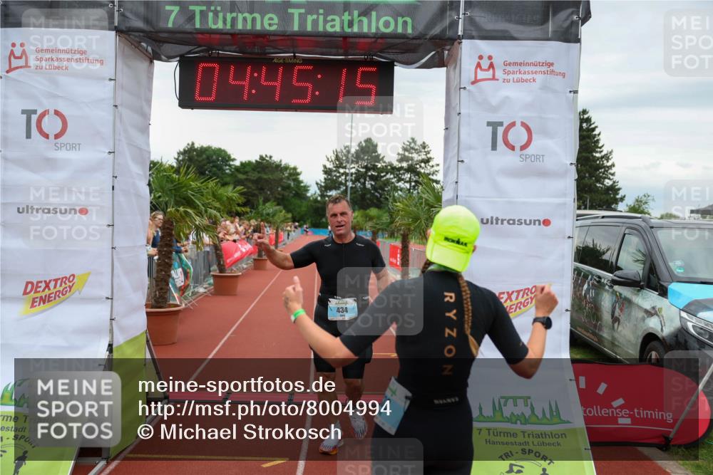 15.06.2025 - 7 Türme Triathlon Michael Strokosch http://msf.ph/oto/8004994 15.06.2025 14:45:14 Ziel 434 meine-sportfotos.de