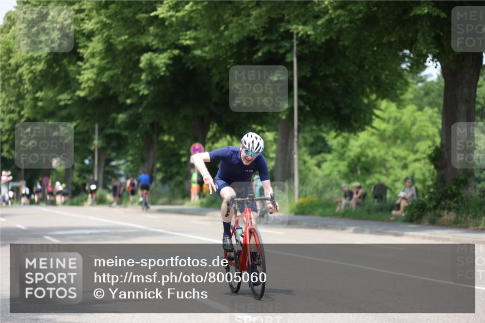15.06.2025 - 7 Türme Triathlon Yannick Fuchs http://msf.ph/oto/8005060 15.06.2025 13:17:56 Radfahren 198, 605, 645, 720, 796, 829, 1009, 1125 meine-sportfotos.de