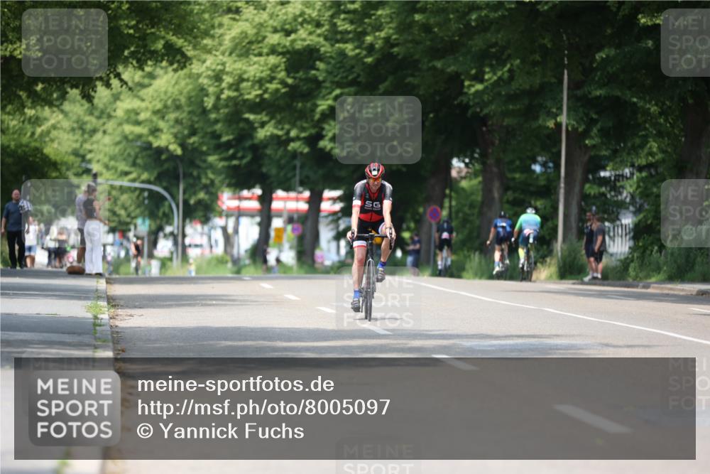 15.06.2025 - 7 Türme Triathlon Yannick Fuchs http://msf.ph/oto/8005097 15.06.2025 12:36:46 Radfahren 212 meine-sportfotos.de
