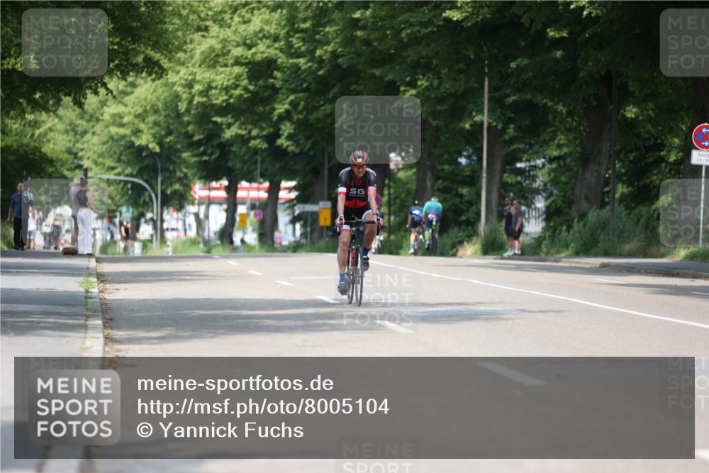 15.06.2025 - 7 Türme Triathlon Yannick Fuchs http://msf.ph/oto/8005104 15.06.2025 12:36:46 Radfahren 212 meine-sportfotos.de